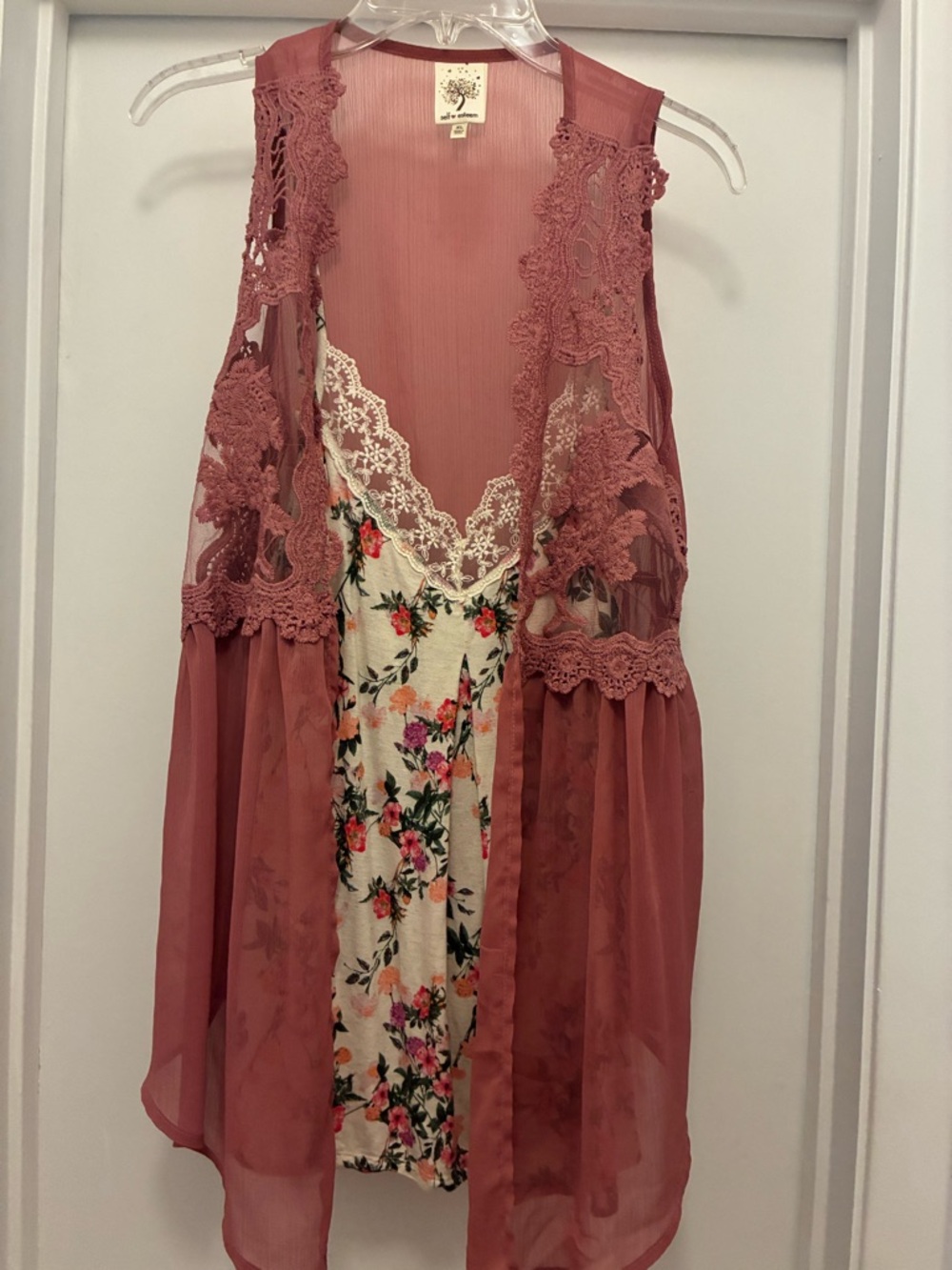 Floral Lace Trim Layered Vest - Dusty Rose & Cream